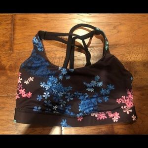 Lululemon sports bra